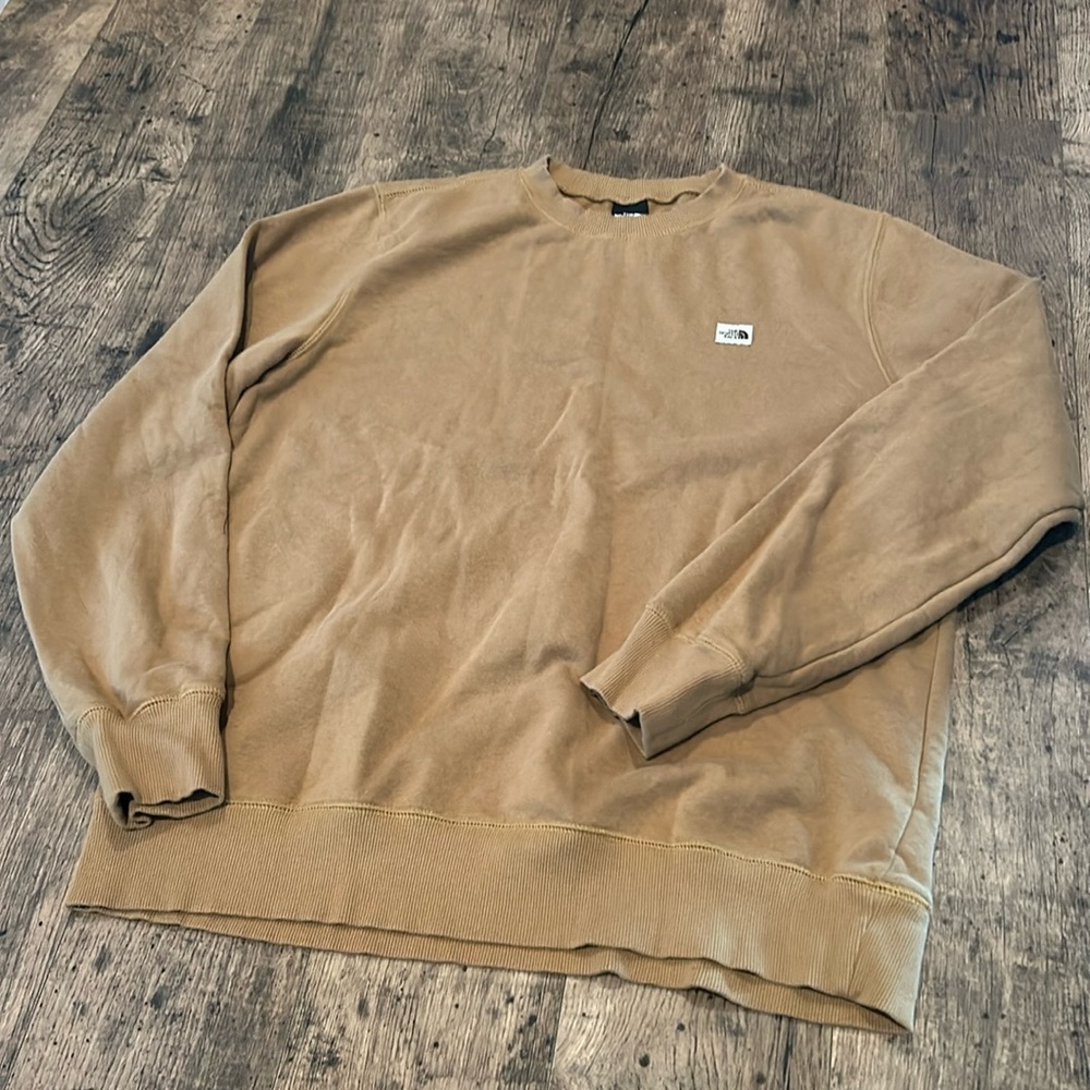 Men’s L never worn North Face crewneck